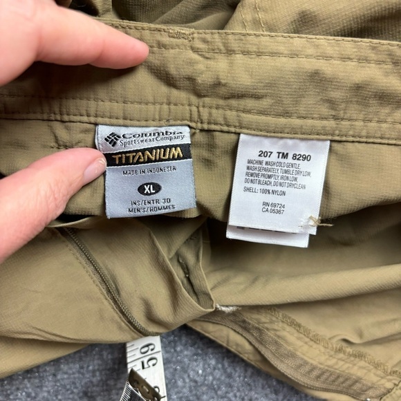 COLUMBIA Mens Titanium Convertible Pants to Shorts Cargo Pants Tan size: XL - Picture 6 of 9
